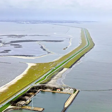 In Near Sandy Beaches, Cleaning Included